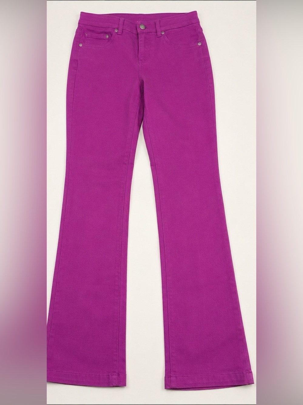 Jones New York sport stretch deep plum jeans. Size 6. 31.5” inseam 99% cotton